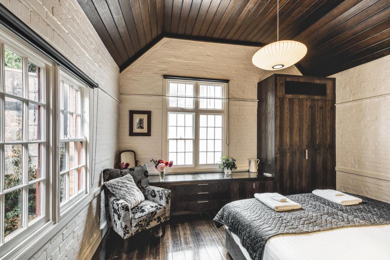 Old Bishop'S Quarters Heritage, Modern & Unique Accommodation Hobart Bagian luar foto